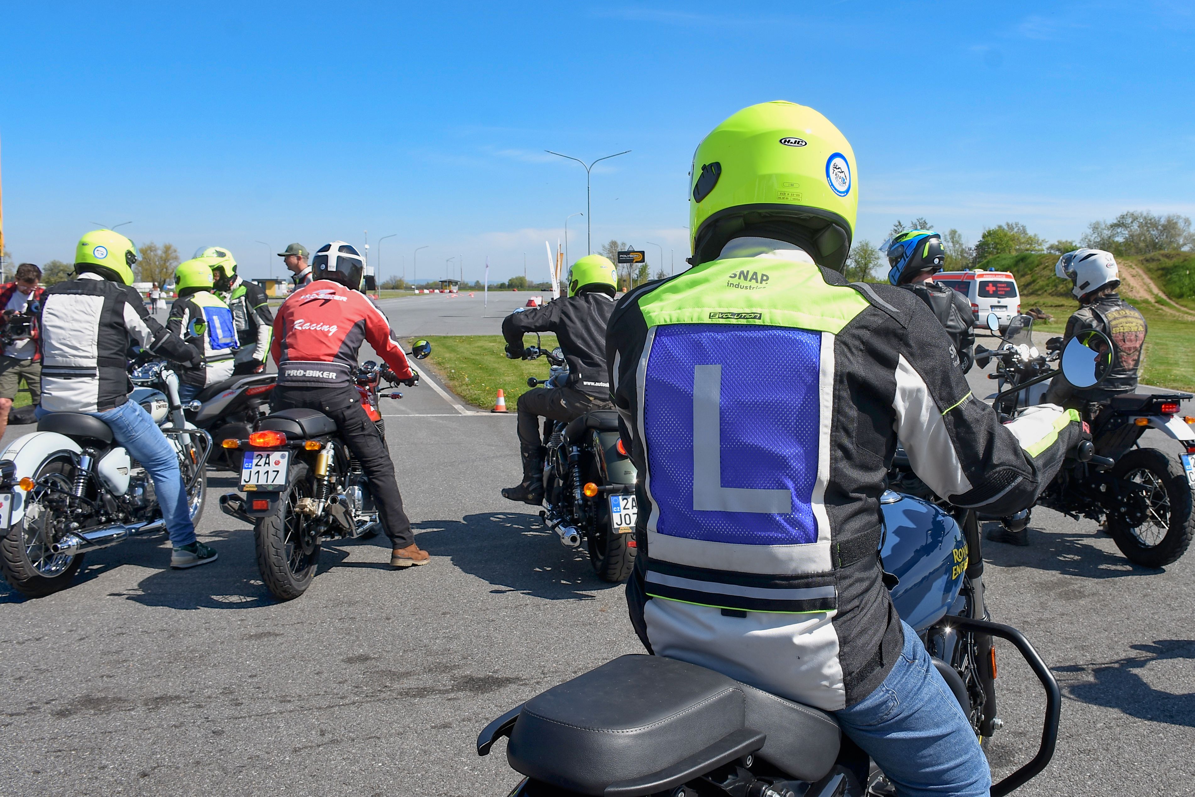 Pro bezpečnější jízdu si motorkáři mohou zdokonalit své schopnosti na kurzech zdarma 