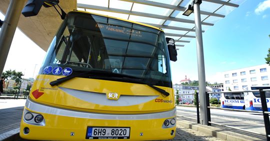 Tendr na autobusovou dopravu pokračuje, ÚOHS zastavil řízení 