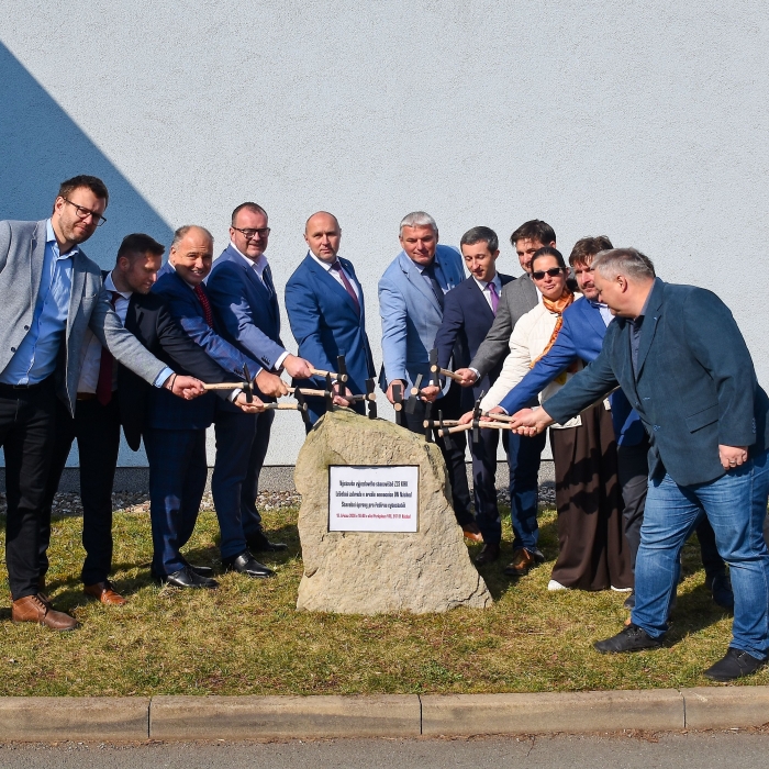 slavnostní poklep základního kamene