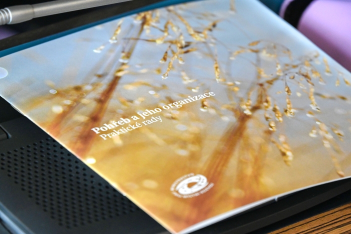 pohřebnictví - ilustrační