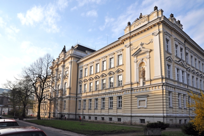 Jiráskovo gymnázium Náchod