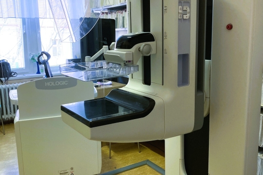 Jičínská nemocnice zahájila provoz screeningového a diagnostického mamologického pracoviště na poliklinice. Nově také provozuje skiagrafy a ultrazvuk 