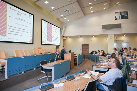 konference ilustrační