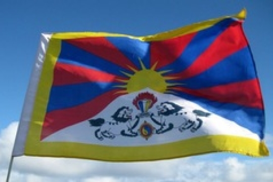 Před krajským úřadem příští rok znovu zavlaje vlajka Tibetu