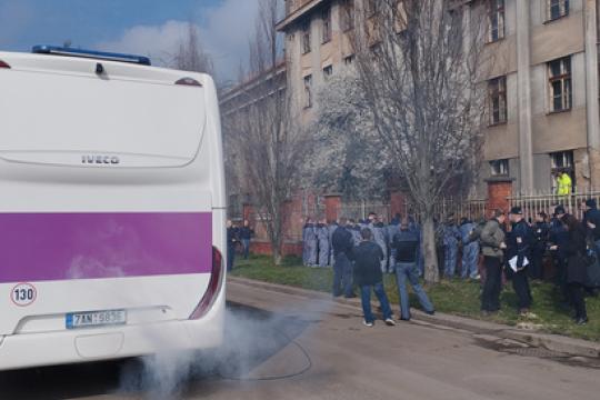 Požár eskortního vozidla - taktické cvičení složek IZS Královéhradeckého kraje