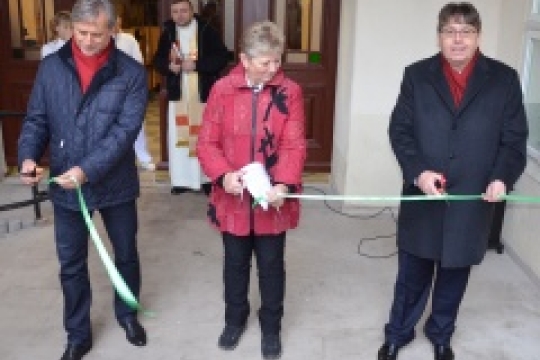 Obyvatelé teplického Dolního zámku se vrátili domů. Přivítal je tam hejtman Lubomír Franc