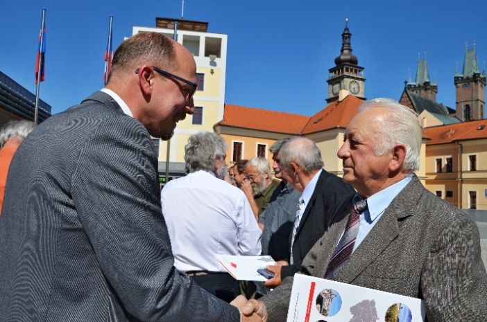 Pod Bílou věží se předávaly medaile. Sjeli se sem chovatelé z celého regionu