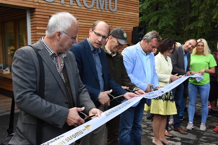 Novou stezkou v Krkonoších projdete z podzemí přes koruny stromů až do oblak