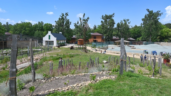 Safari park otevřel expozici, kde se potkává oceán s pouští 