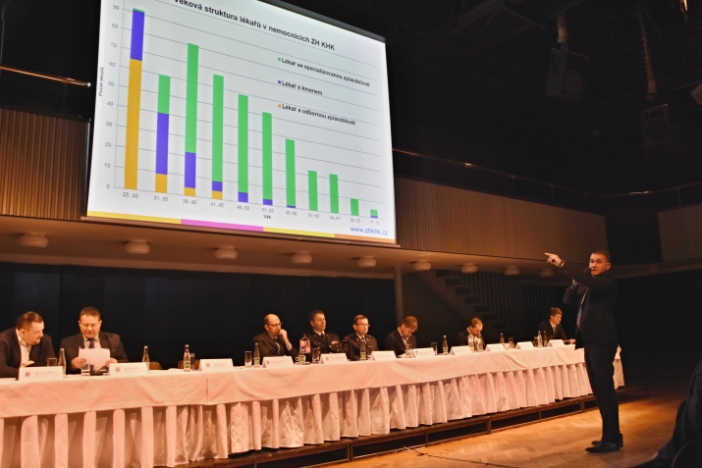 Krajští radní diskutovali se starosty. Tématem byla doprava či zdravotnictví