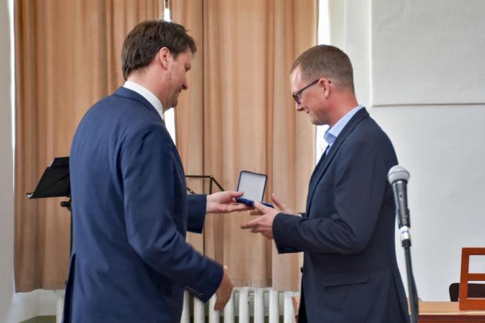 Předání plaket Péče o válečné hroby 2022