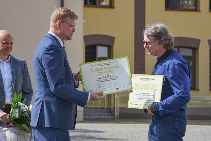 V hradeckém kraji třídí odpady nejlépe v Sedloňově, Vernéřovicích a v České Skalici