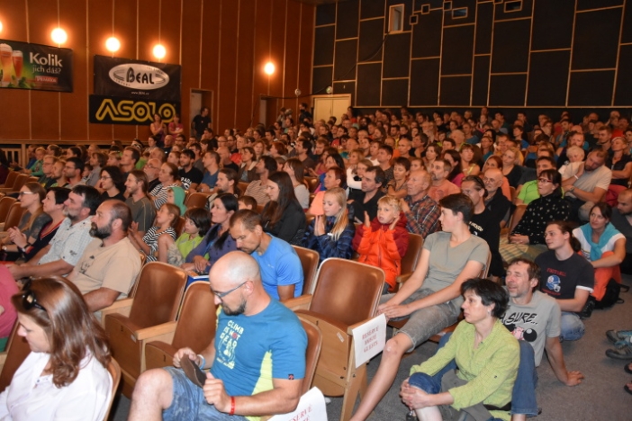 Do Teplic nad Metují se sjeli horolezci. Festival jejich filmů potrvá až do neděle.