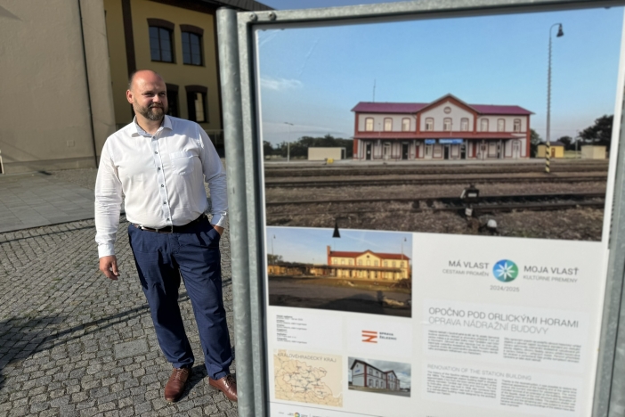 Do Královéhradeckého kraje dorazila výstava Má vlast cestami proměn, pro nejlepší proměnu můžete hlasovat