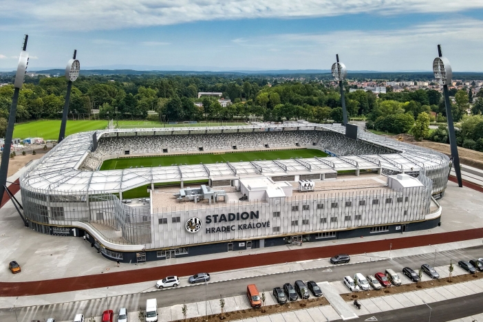 Nový hradecký stadion je letošní Stavbou roku Královéhradeckého kraje