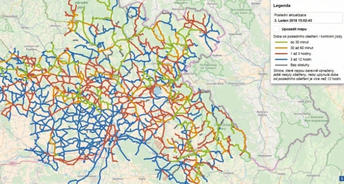 Novinka v zimní údržbě: řidiči zjistí aktuální info v mobilu