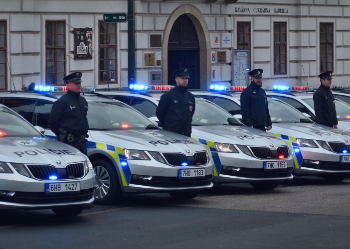 Krajští policisté dostali třiadvacet nových vozidel 