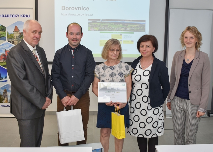 Zlatý erb získaly Borovnice a Dvůr Králové nad Labem