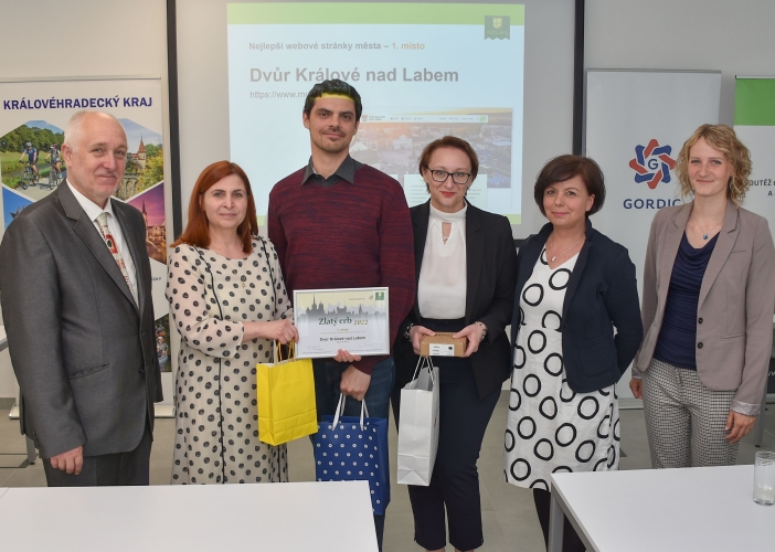 Zlatý erb získaly Borovnice a Dvůr Králové nad Labem