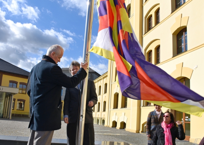 Královéhradecký kraj se počtvrté připojil do akce Vlajka pro Tibet 