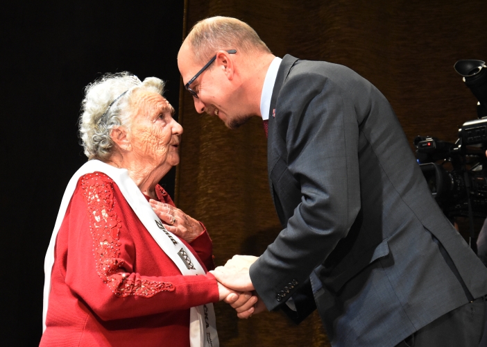 Nejlepší babičkou Královéhradeckého kraje se stala 91letá Jarmila Chudobová 