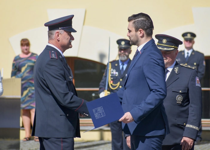 Královéhradecký kraj ocenil příslušníky složek IZS