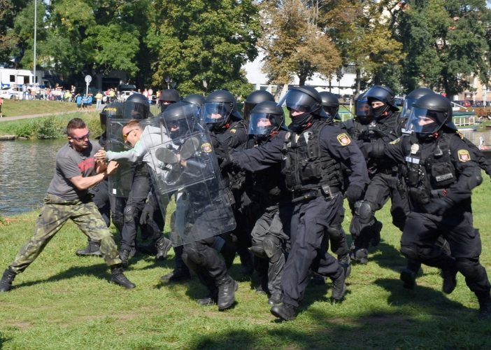 V Hradci Králové se dnes koná Bezpečné nábřeží 