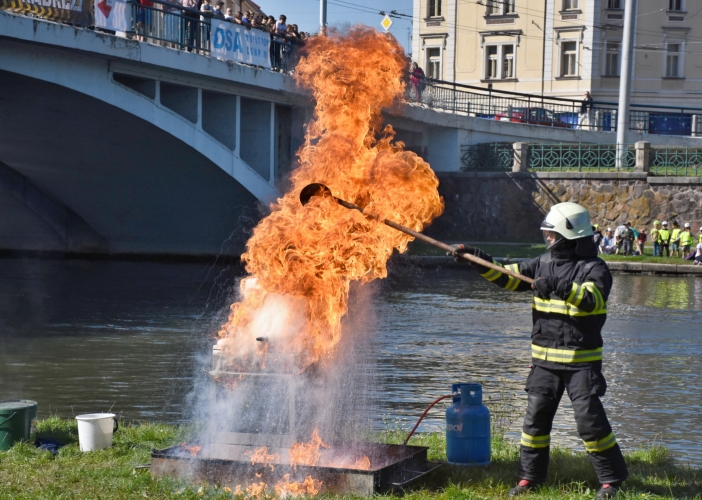 V Hradci Králové se dnes koná Bezpečné nábřeží 