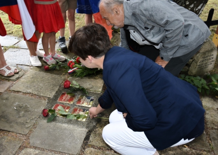 Kameny zmizelých připomínají hrdinství odbojářů druhé světové války