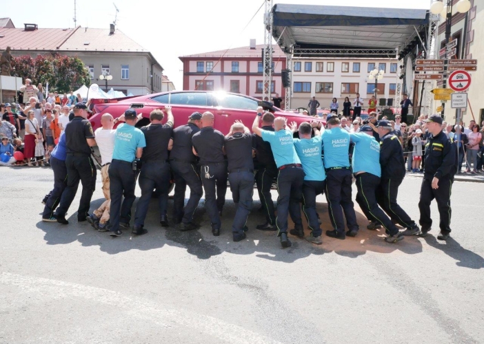 Složky IZS se představily v Dobrušce 