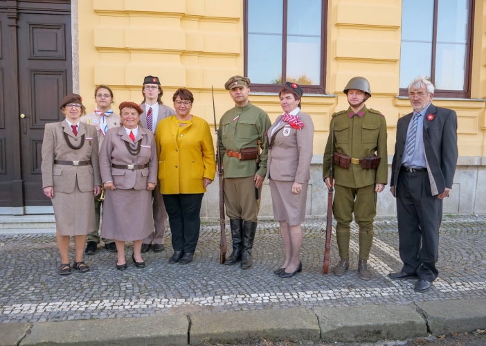 Sokolská vlajka nad krajským úřadem připomněla padlé sokoly 