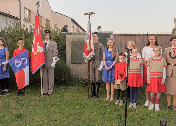 Sokolská vlajka nad krajským úřadem připomněla padlé sokoly 